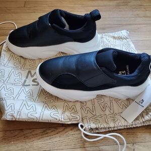Magnlens Slip On Moon Jumpers Shoes Unisex Mens Size 8 Womens Size 9 90s style